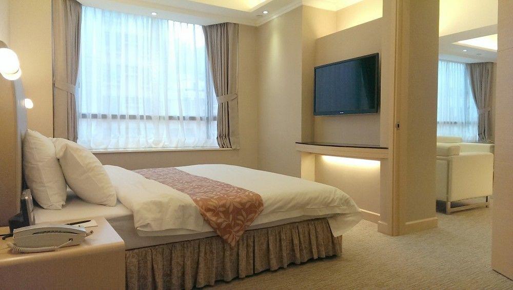The South China Hotel Hongkong Exterior foto